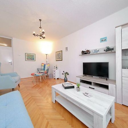 Apartman Lana In City Centre With Garage زادار المظهر الخارجي الصورة