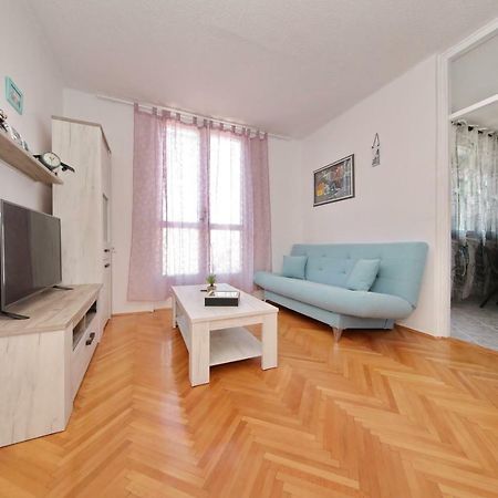 Apartman Lana In City Centre With Garage زادار المظهر الخارجي الصورة
