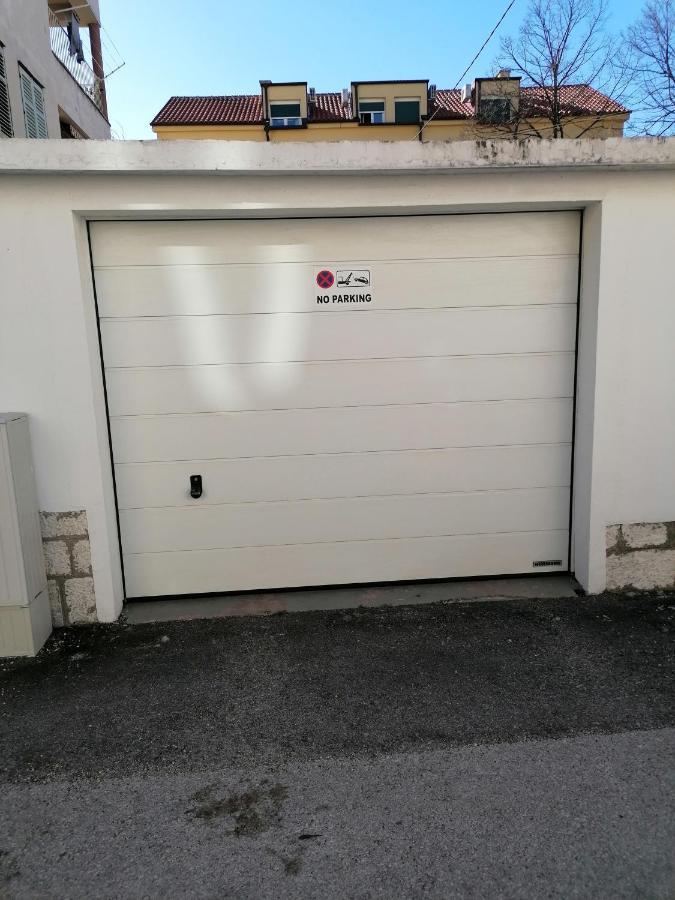 Apartman Lana In City Centre With Garage زادار المظهر الخارجي الصورة