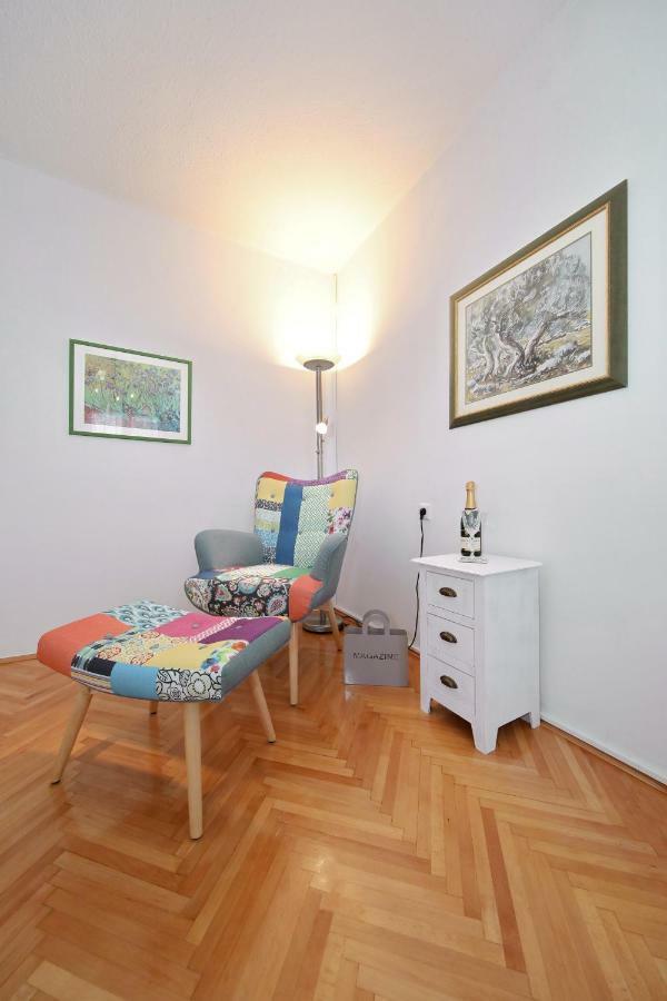 Apartman Lana In City Centre With Garage زادار المظهر الخارجي الصورة